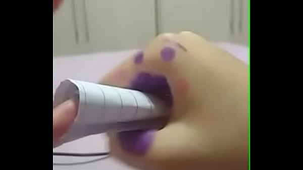 Sulista safada pagando um babão ao vivo garganta profunda