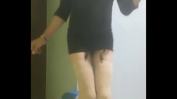 Download Video - Puto Sissy Fumando un Cigarro
