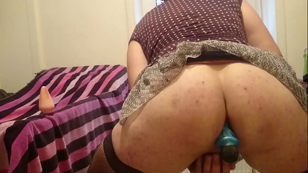 Download Video - Jinna with her blue toy