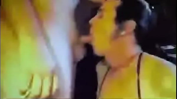 Lorenna Se Fait Baiser La Bouche, Gorge Profonde