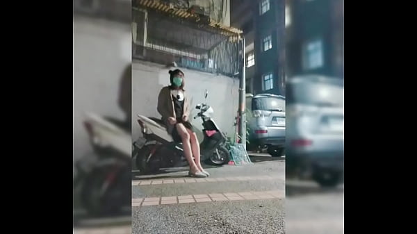 Outdoor masturbation and cumshot