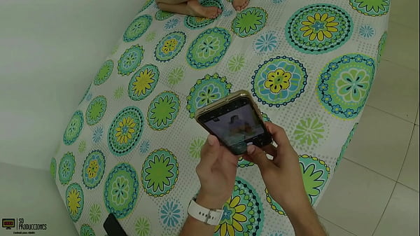 I give my stepsister a photo session I get very horny and I end up fucking her ass very rich