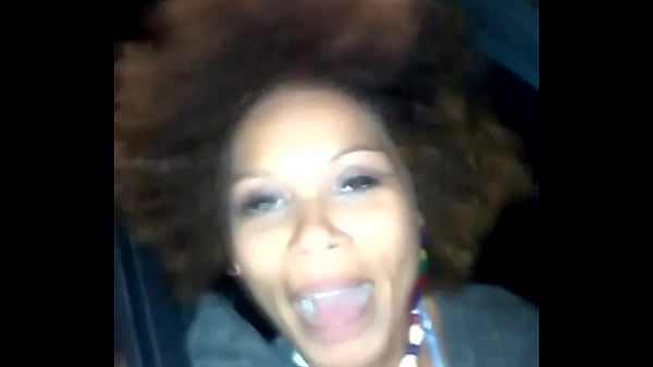 giovana bombom - talks in car