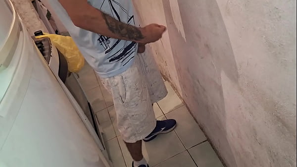 Wife gave ass to Ifood motorcycle courier and husband masturbating