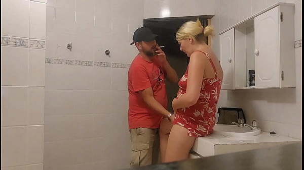 Sparow And Roxy - Wtf caught my wife cheating with the neighbor at the barbeque