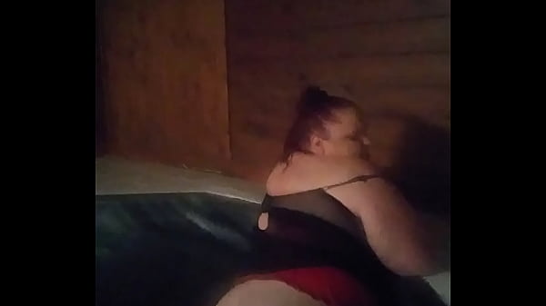 Booty slapping and shaking and some titty play