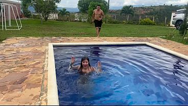 THE LIFEGUARD RESCUES ME AND I LET HIM TASTE MY PUSSY AS THANKS! - MOLLY SMITH