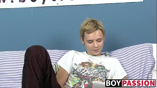 Inked twink Miles jerking off and stuffing dild...