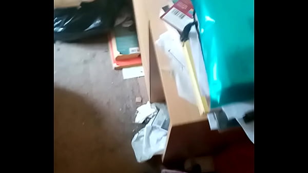 thumb peeing