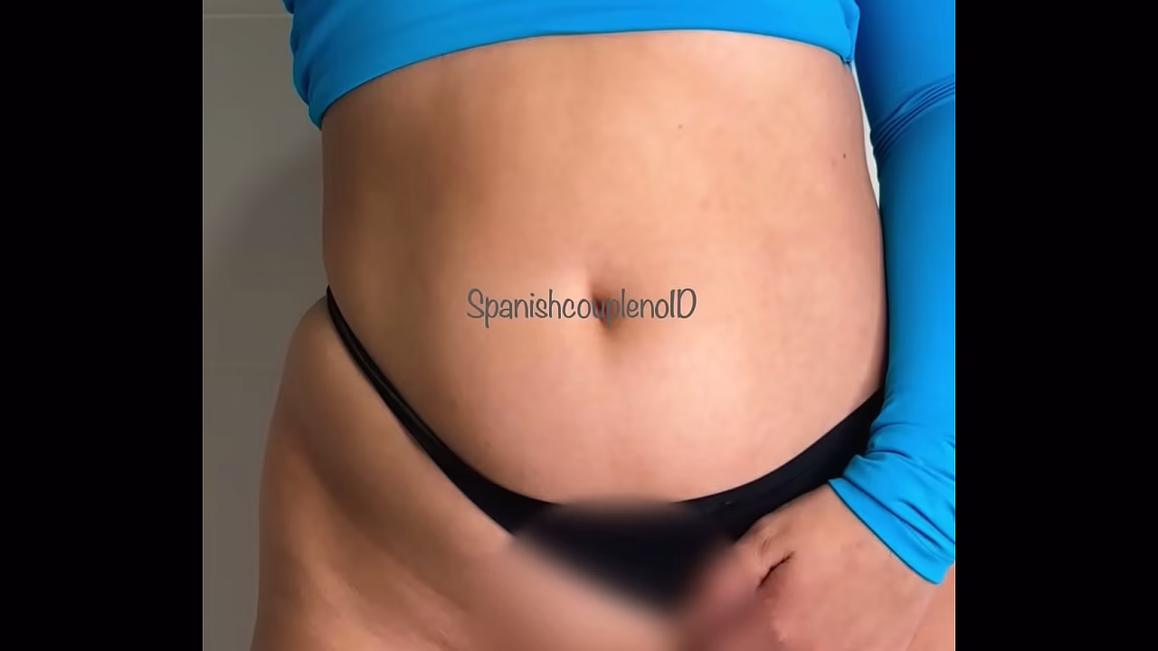 GODDESS BABE PISSES ON YOUR FACE