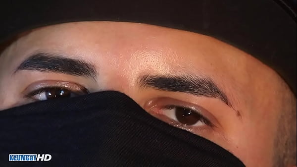 Download Video - Male masturbator to str8 arab guy serviced in spite of himself&excl;