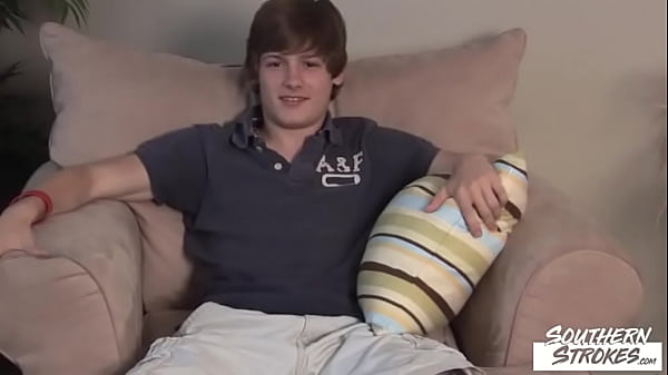 Download Video - SOUTHERNSTROKES Athletic Twink Rusty Masturbates Dick Solo