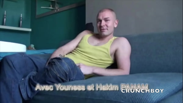 so sexy arab boy accept to be sucked by gay