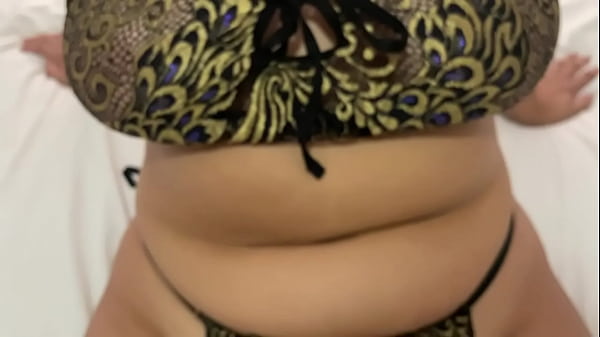 Teen latin curvy