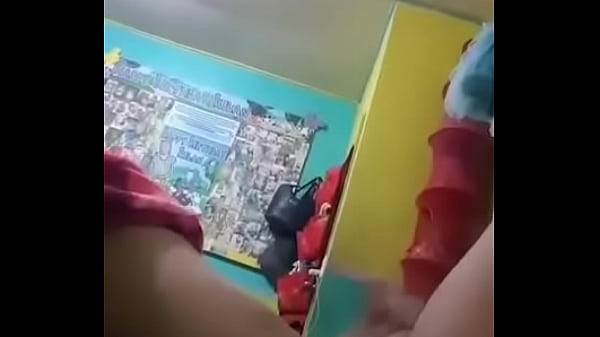 Download Video - Con  ganas  de una  buena  verga