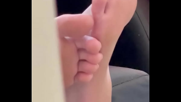 Gabi's feet