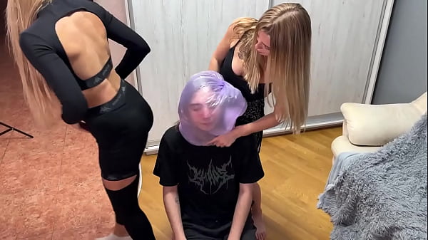 Farts Chamber For Loser From Two Perverted Mist...