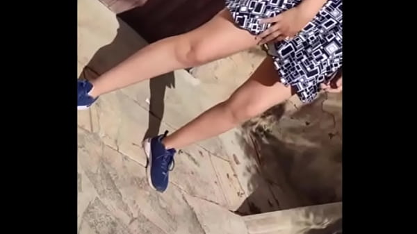 Download Video - Cogiendome a mi mejor amiga para reforzar la amistad - Rompiendo su hermoso culo en cuatro penetraci&oacute;n fuerte flaca catira latina caliente