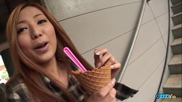 Download Video - Redhead cutie pie gets her hands covered in cum in public