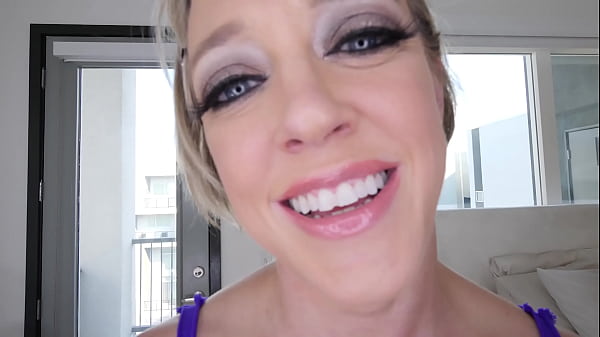 DEE WILLIAMS Big Tits Blonde Hair Blue Eyes MILF Cougar Huge Cock POV Deepthroat Blowjob and Cum Swallow