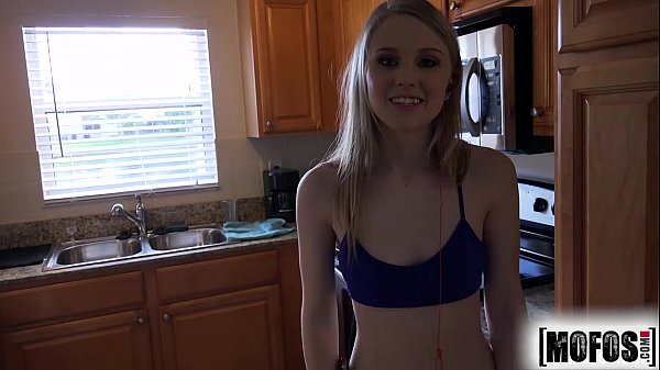 Mofos.com - Lily Rader - I Know That Girl
