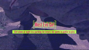 Girl alone at night in a parking lot lowers her pants in public to piss - Sex tape