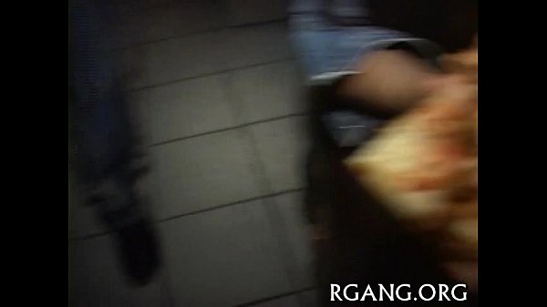 Males satisfy their hawt gfs