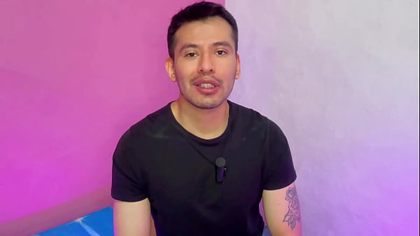 Joven de 20años le hace sexo oral al mejor amig...