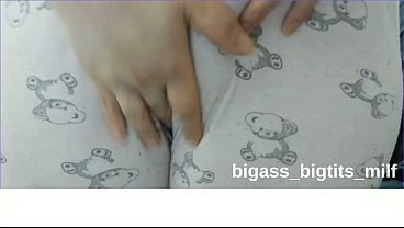 CAMEL TOE- PUSSY İN PAJAMAS-MASTURBATE İN PAJAMAS