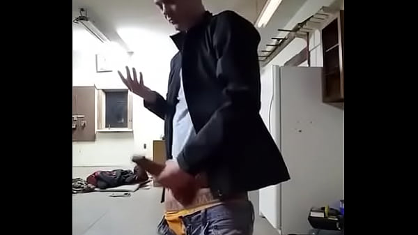 My step cousin proving white guys suck at size ...