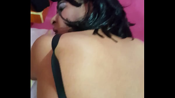 Me hecho lechita en las nalgas ..