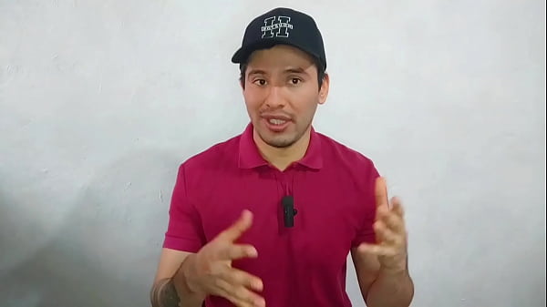 Hombre maduro penetra a pelo a su joven compañe...