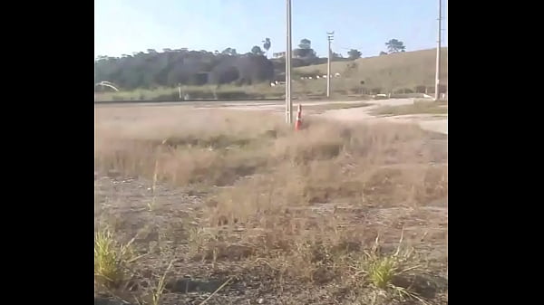 Safada aprontando na obra do trem