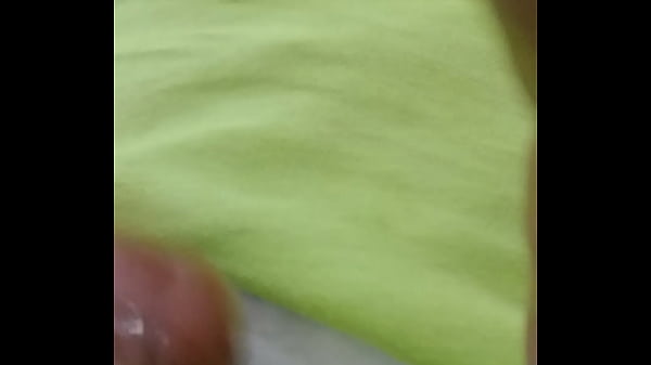 Download Video - Masturbada en la ofi