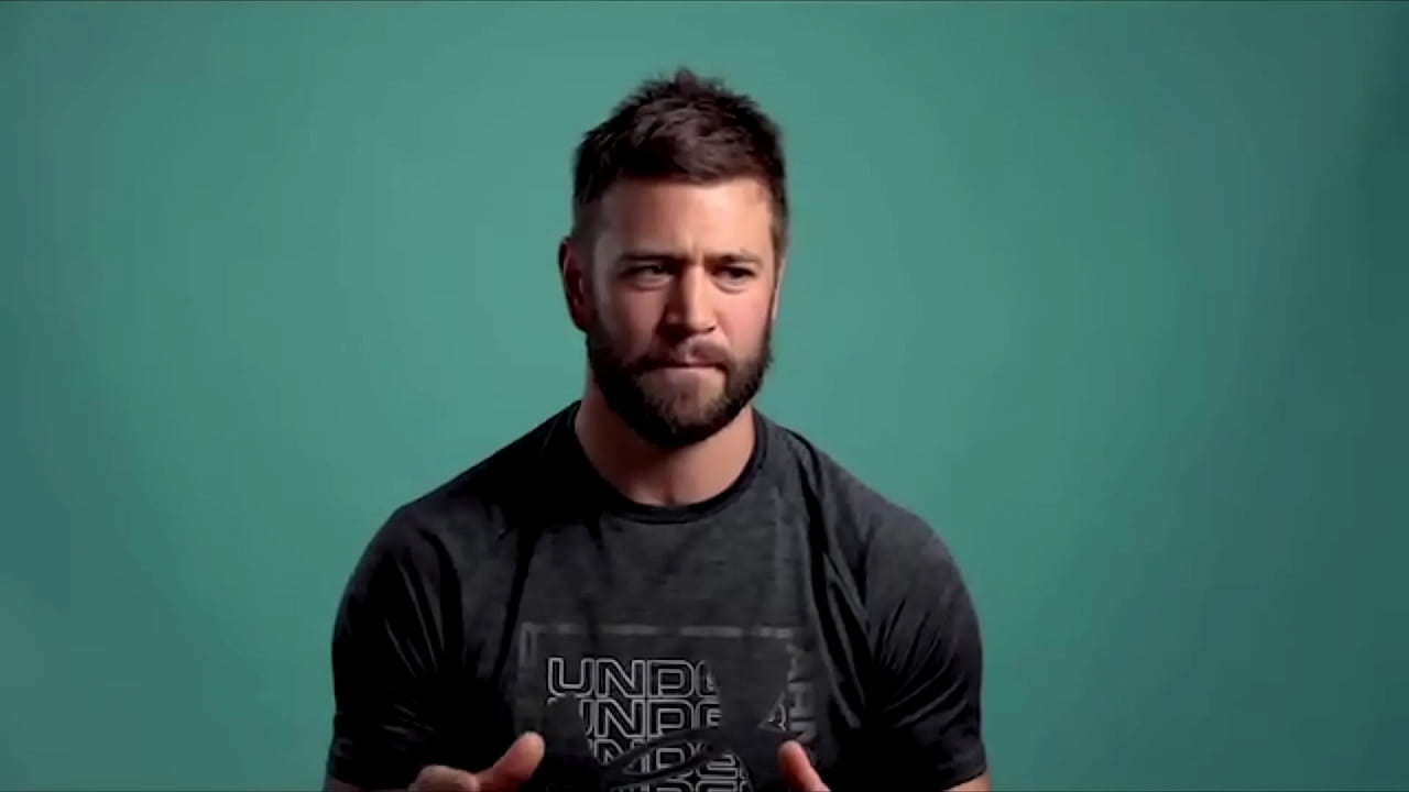 Heterosexual: el guapo entrenador australiano se volvió gay
                   fit fiction fitness straight coach story aussie muchos negros