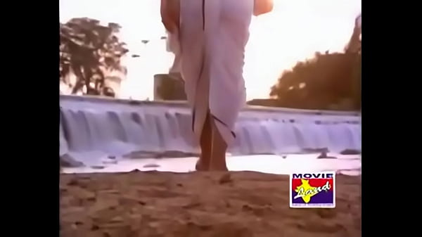 Sobhana hot sex in Idhu Namma Aalu - YouTube