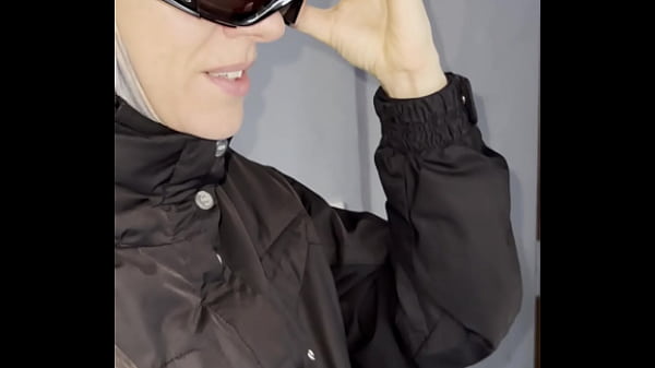 Lety Howl flirts with an English stranger at the ski locker and then brings him back...
