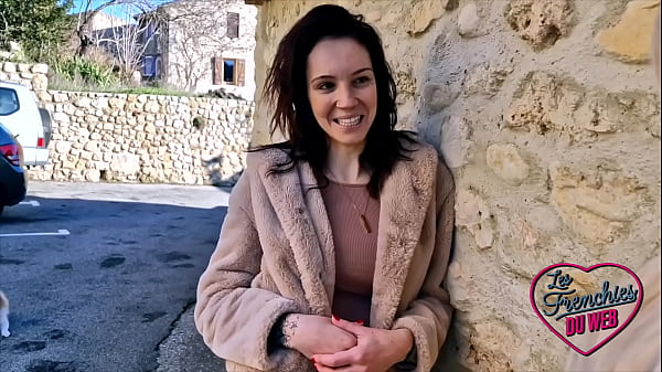 J'ai h&acirc;te de me faire baiser devant l'objectif &ccedil;a m'excite