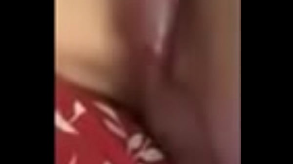 Slut stretches her pussy