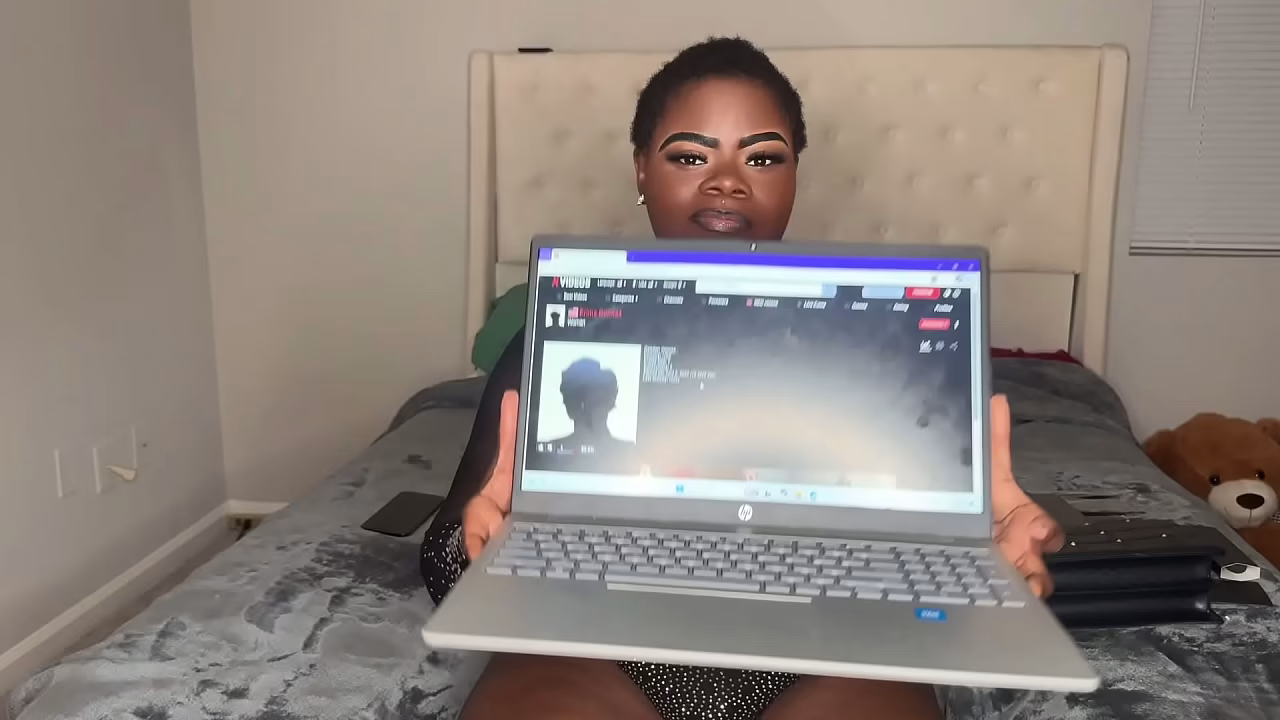Vídeo de verificación
                   verification video muchos negros