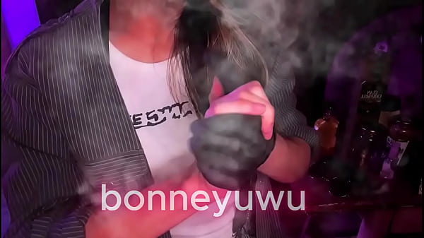 Bonneyuwu - 18:36 Bartender pays Bonney to suck a dildo