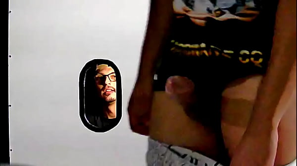 PAUZUDO GOSTOSO VEIO ALIVIAR NO GLORYHOLE