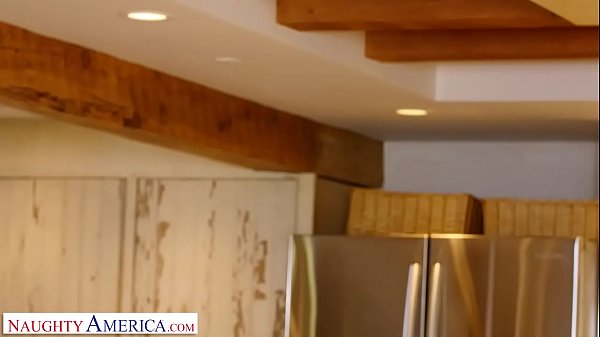 Download Video - Naughty America - Katie Hunt &lpar;Gabbie&rpar; fucks her friend