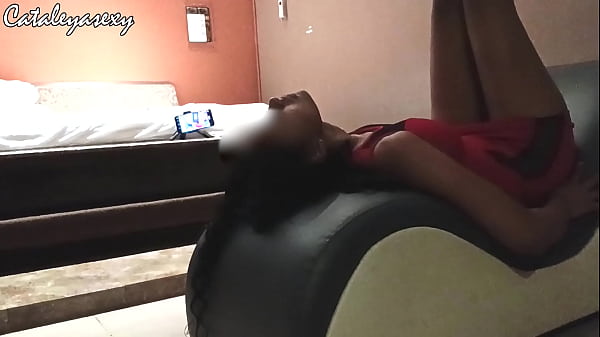 Download Video - Teaser video&period; My sexy photoshoot &period;&period;Tell me if you like my big butt&period; PREMIUM&colon; My photographer stick his cock in my throat and pussy