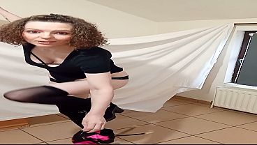 strep-tease   masturbation
