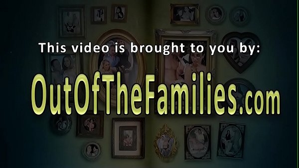 Kinky stepdaughter gets licked