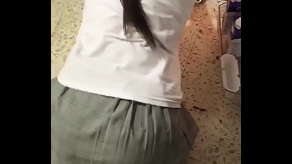 Download Video - Chava Colegiala Tiene el ANO bien Apretado&excl; Se Logra COGER a Linda Estudiante MEXICANA por el CULO Mientras Ella Hace LIMPIEZA Cuando Est&aacute;n Solos en la CASA&comma; Tiene el ANO Bien APRETADO y se VIENE Adentro de ELLA&excl; &lpar;Primera Parte&rpar;