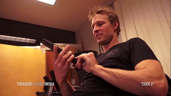 Download Video - Uncut dad jacks is wet cock