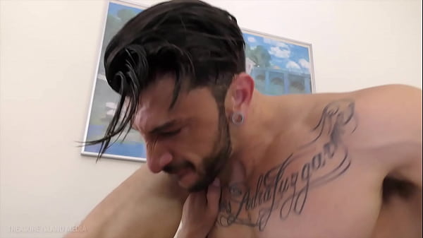 mega-hung Spanish superstar breeds a greedy Ger...