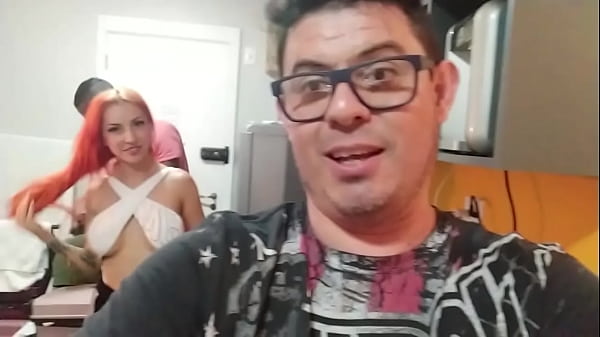 C&oacute;mo MI HERMANASTRA YA SALIO DE VACACIONES &iexcl;No tiene a sus "amigos" para que se la COJAN EN LA ESCUELA! Est&aacute; SEDIENTA DE VERGA y me pide que Se lo HAGA!